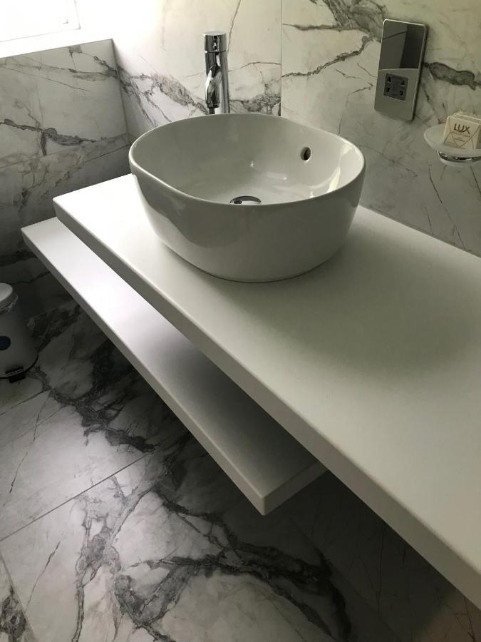 La Suisse Serviced Apartments Manchester Bagian luar foto